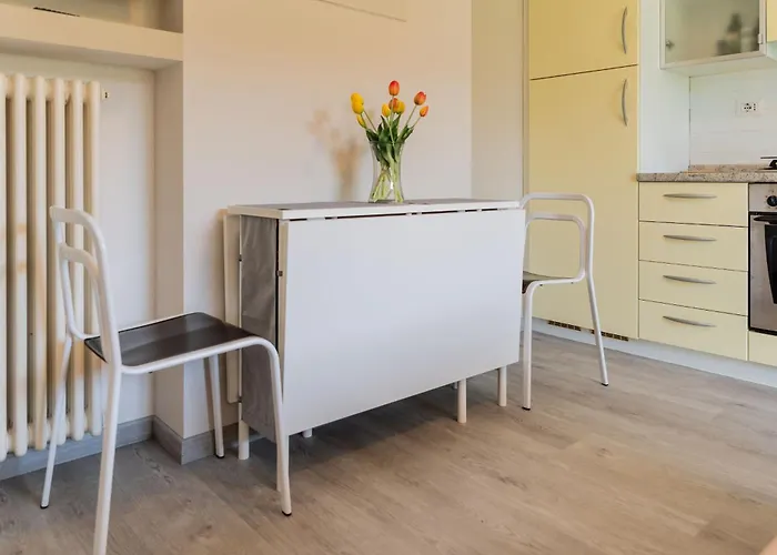 La Dolce Mela - By Lovecomo Semesterbostad Tremezzo