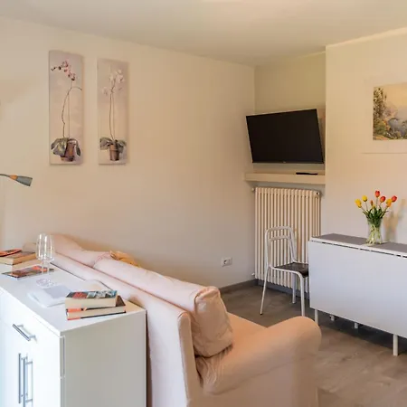 La Dolce Mela - By Lovecomo Tremezzo